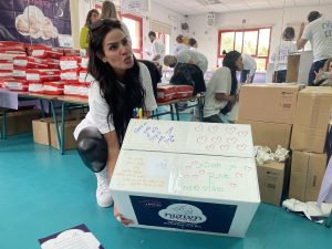 ג׳קי אזולאי ואודליה סוויסה ביום חלוקה חגיגי אצלנו בתינוקות של החיים